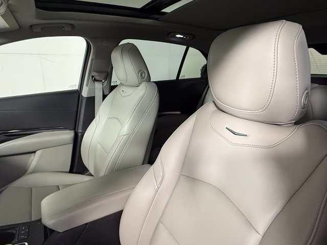 Used 2019 Cadillac XT4 Luxury FWD image 6