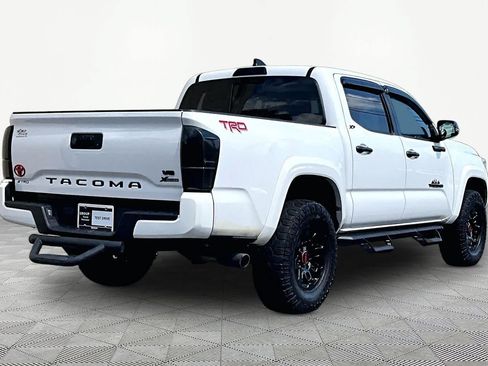 Used 2022 Toyota Tacoma SR5 w/ Technology Package RWD image 13
