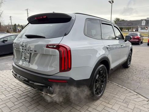 Used 2022 Kia Telluride SX w/ Nightfall Edition Package image 8
