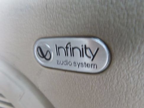 Used 2008 Jeep Liberty Limited w/ Premium Sound Group AWD/4WD image 11