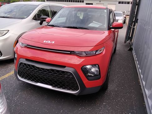 Used 2022 Kia Soul LX FWD image 12