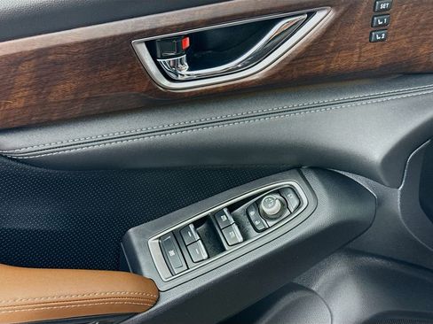 Used 2024 Subaru Ascent Touring image 12