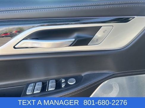 Used 2022 BMW 750i xDrive w/ Autobahn Package image 15