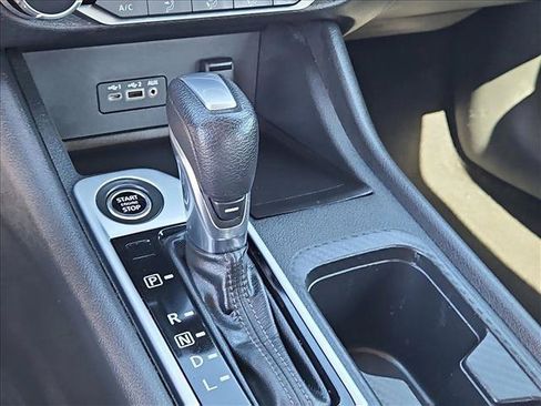 Used 2022 Nissan Sentra SV w/ Trunk Package FWD image 16