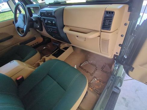 Used 1998 Jeep Wrangler Sahara AWD/4WD image 26