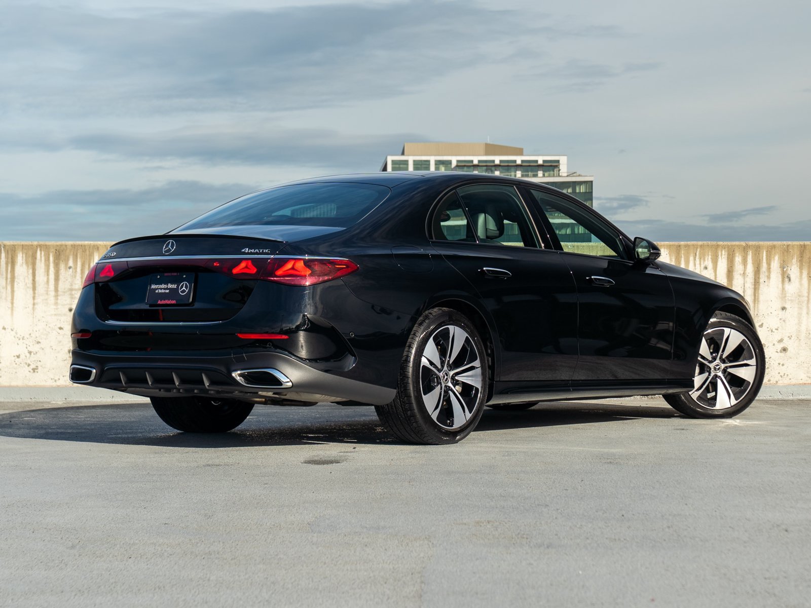 Used 2026 Mercedes-Benz E 350 4MATIC Sedan image 5