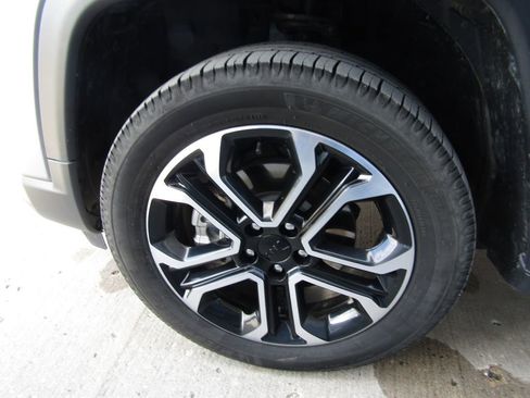 Used 2022 Jeep Compass Limited w/ Sun and Sound Group image 28