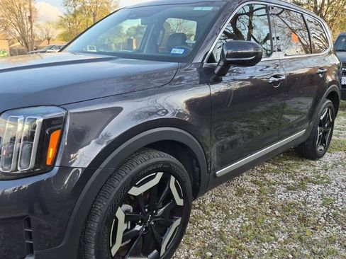 Used 2025 Kia Telluride S image 1