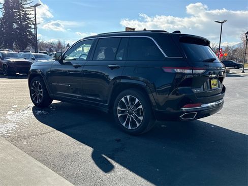 Used 2024 Jeep Grand Cherokee Overland w/ Trailer Tow Package image 3