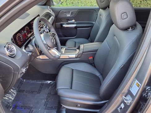 New 2026 Mercedes-Benz GLB 250 image 14
