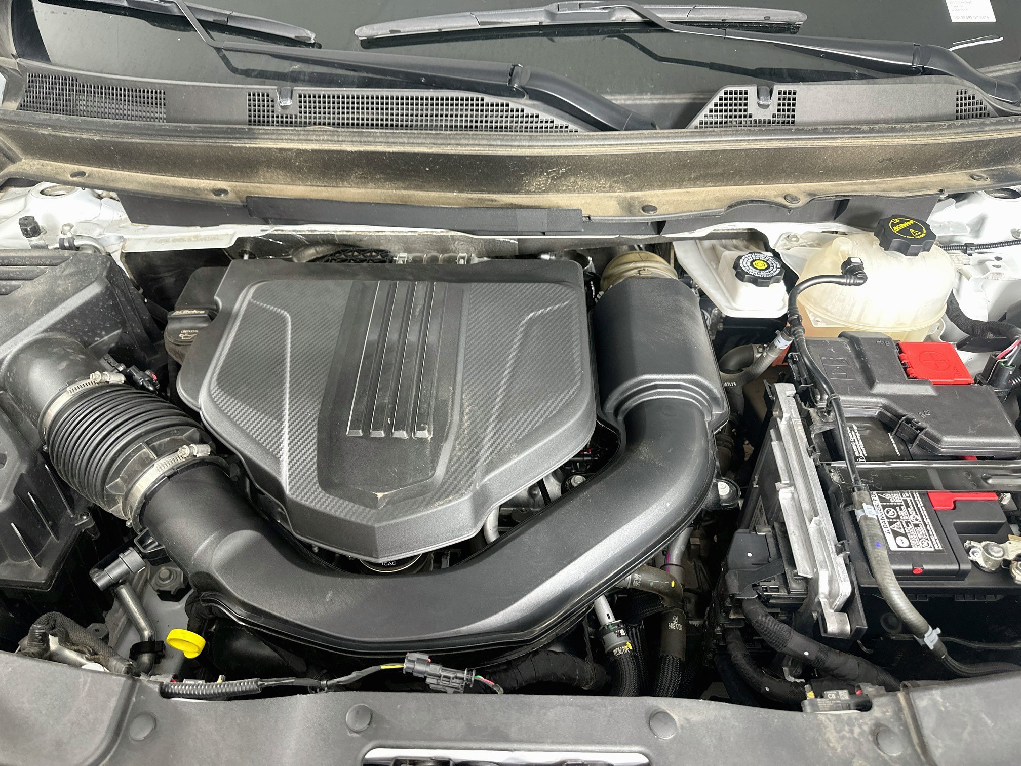 Used 2025 Chevrolet Traverse LT FWD image 34