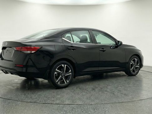Used 2025 Nissan Sentra SV FWD image 9