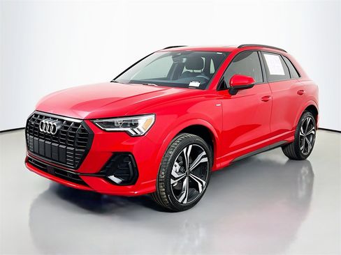 Used 2024 Audi Q3 2.0T Premium Plus image 3
