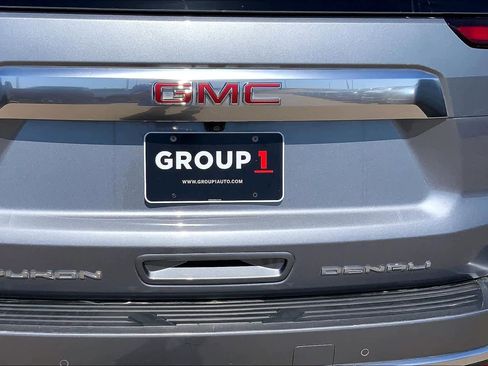 Used 2022 GMC Yukon XL Denali AWD/4WD image 31