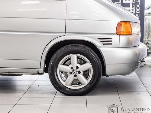 Used 2001 Volkswagen Eurovan FWD image 11