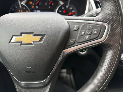 Used 2023 Chevrolet Equinox LT image 16