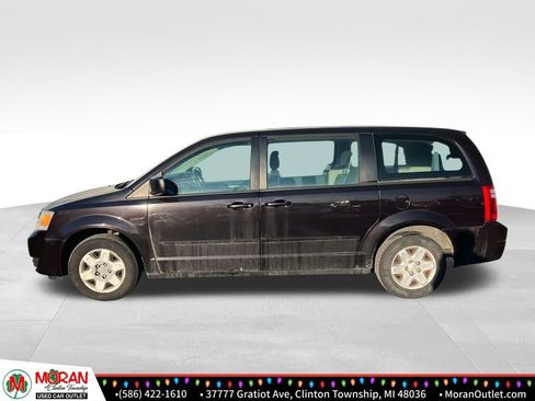 Used 2010 Dodge Grand Caravan SE image 2
