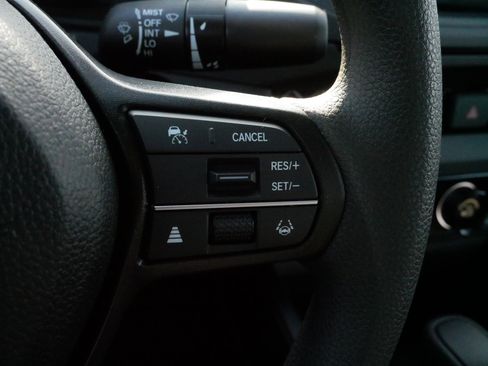 Certified 2025 Honda Accord LX image 25