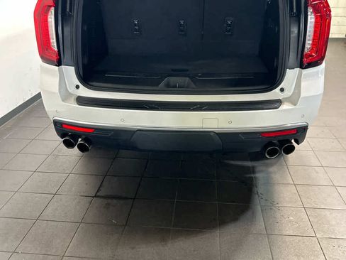 Used 2022 GMC Yukon Denali AWD/4WD image 13