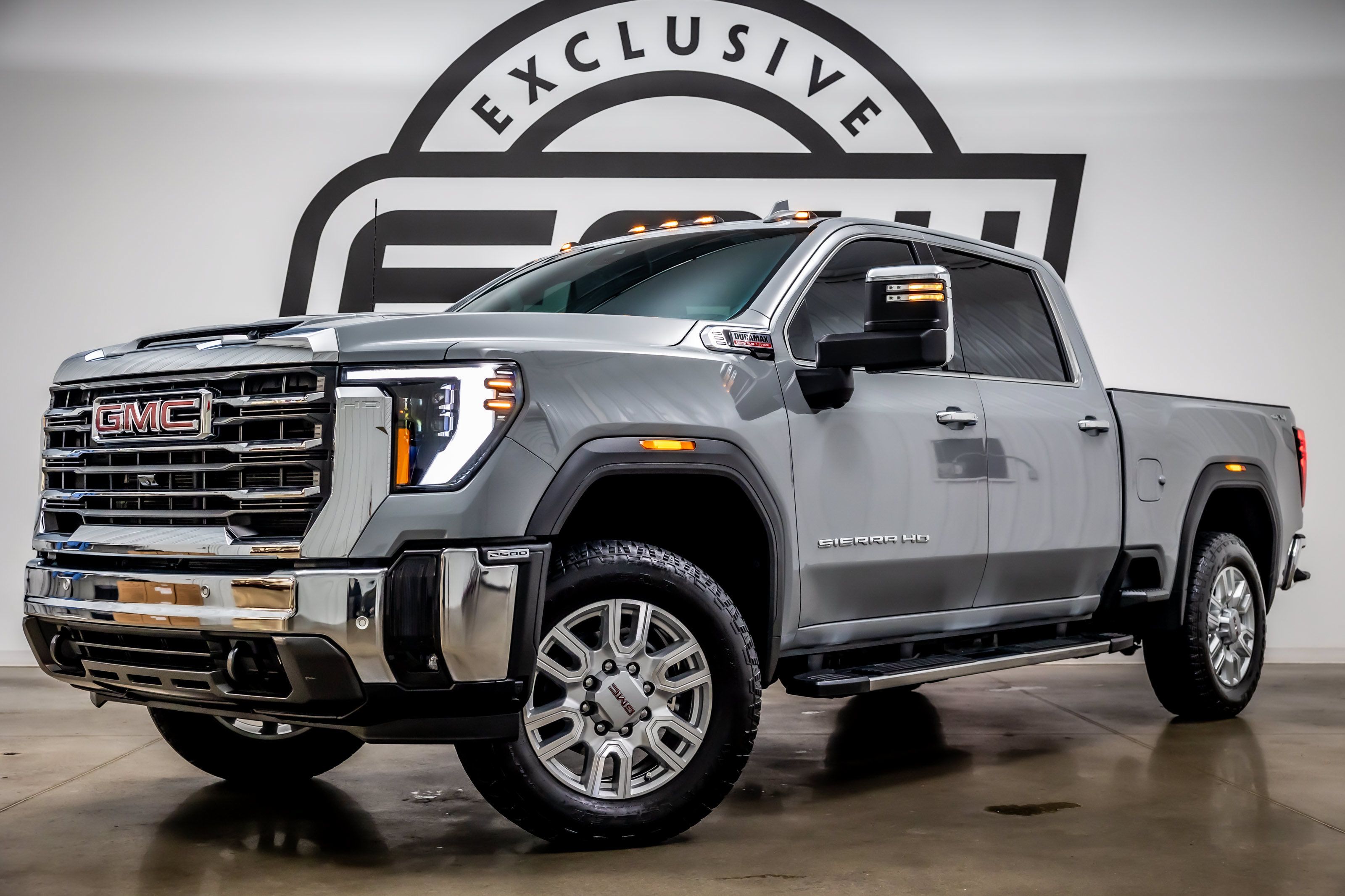 Used 2024 GMC Sierra 2500 SLT w/ SLT Premium Package AWD/4WD image 1