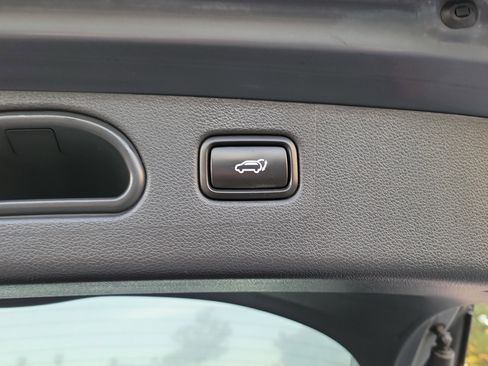 Used 2018 Hyundai Tucson Limited w/ Cargo Package image 18