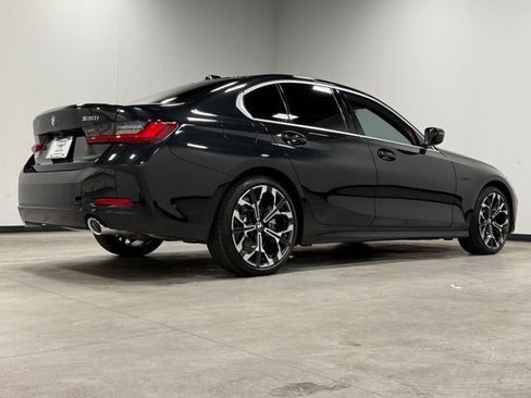 Used 2025 BMW 330i Sedan RWD image 12