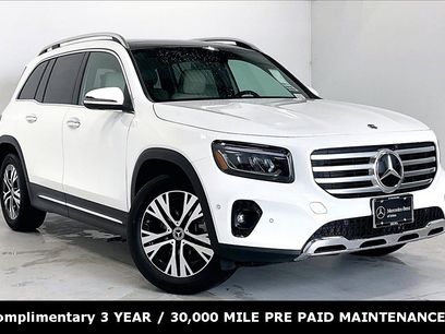 New 2025 Mercedes-Benz GLB 250