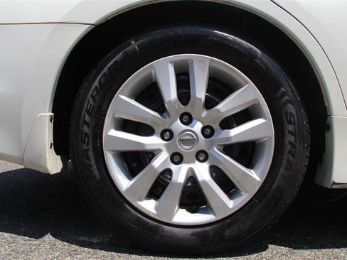 Used 2017 Nissan Altima 2.5 S w/ Power Driver Seat Package FWD image 14