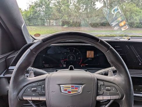 Certified 2023 Cadillac Escalade V w/ Heavy-Duty Trailer Package AWD/4WD image 31