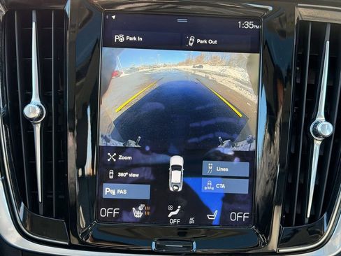 Used 2017 Volvo S90 T6 Momentum w/ Vision Package image 17