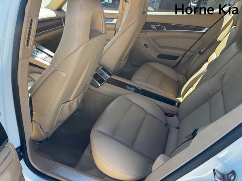 Used 2012 Porsche Panamera 4 image 12