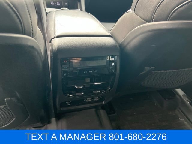 Used 2023 Jeep Grand Cherokee L Limited AWD/4WD image 29