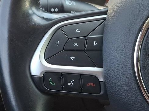 Used 2019 Jeep Compass Latitude AWD/4WD image 26