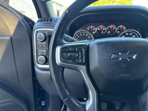Used 2021 Chevrolet Silverado 1500 RST image 18