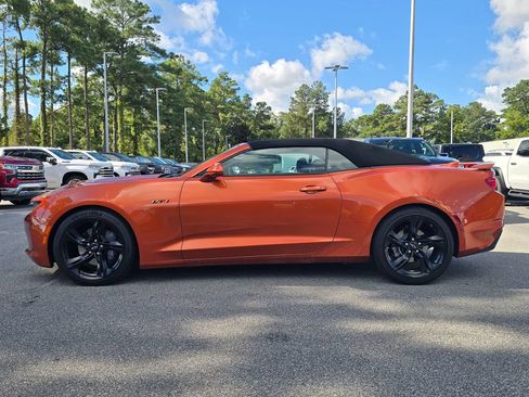 Certified 2023 Chevrolet Camaro LT RWD image 2