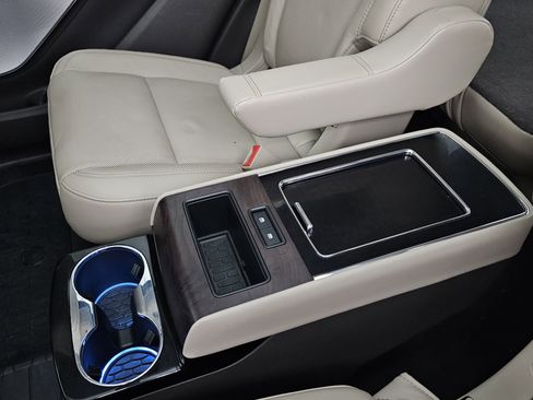 Used 2022 Lincoln Aviator Grand Touring w/ Equipment Group 301A image 22