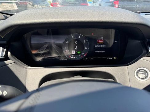 Used 2025 Land Rover Range Rover Velar Dynamic SE AWD/4WD image 22