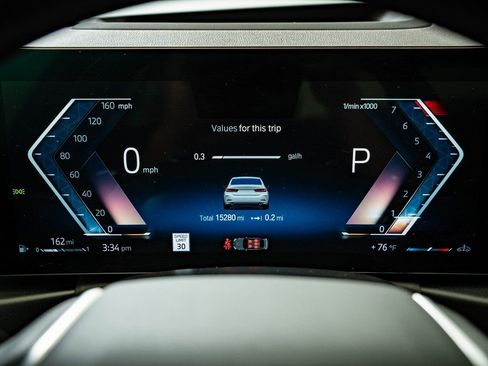 Used 2024 BMW 330i xDrive Sedan w/ Premium Package image 29