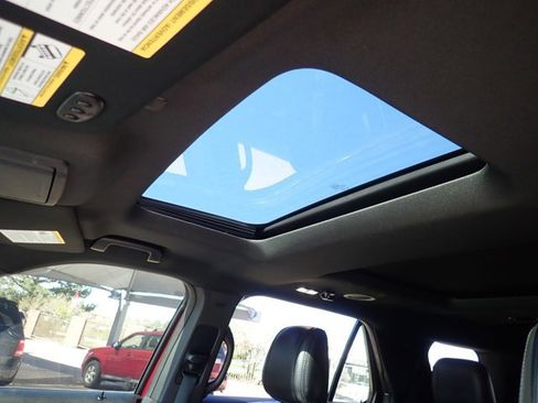 Used 2018 Ford Explorer XLT w/ Equipment Group 202A image 15