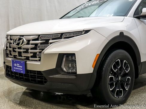 Used 2022 Hyundai Santa Cruz SEL Premium image 4