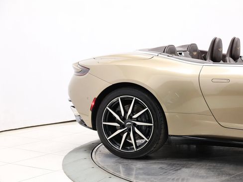 Used 2019 Aston Martin DB11 Volante RWD image 69