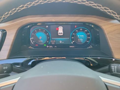 Certified 2024 Volkswagen Atlas SE FWD image 24