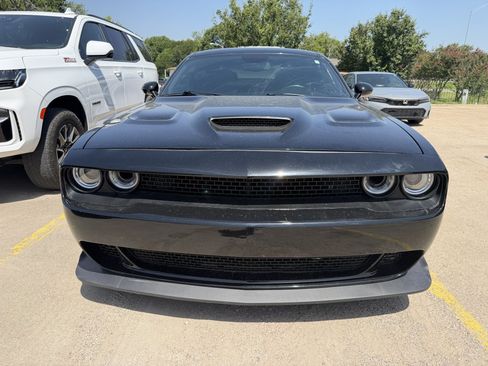 Used 2022 Dodge Challenger R/T Scat Pack RWD image 5