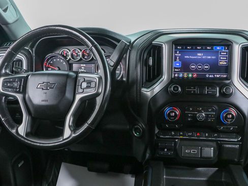 Used 2020 Chevrolet Silverado 1500 LT Trail Boss AWD/4WD image 17