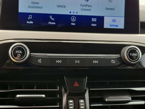 Certified 2022 Ford Escape SEL AWD/4WD image 29