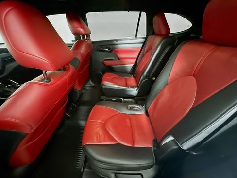 Used 2021 Toyota Highlander XSE FWD image 29