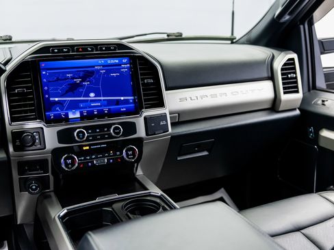 Used 2022 Ford F250 Lariat w/ Tremor Off-Road Package image 40