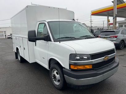 New 2026 Chevrolet Express 3500 Work Van w/ Power Convenience Package