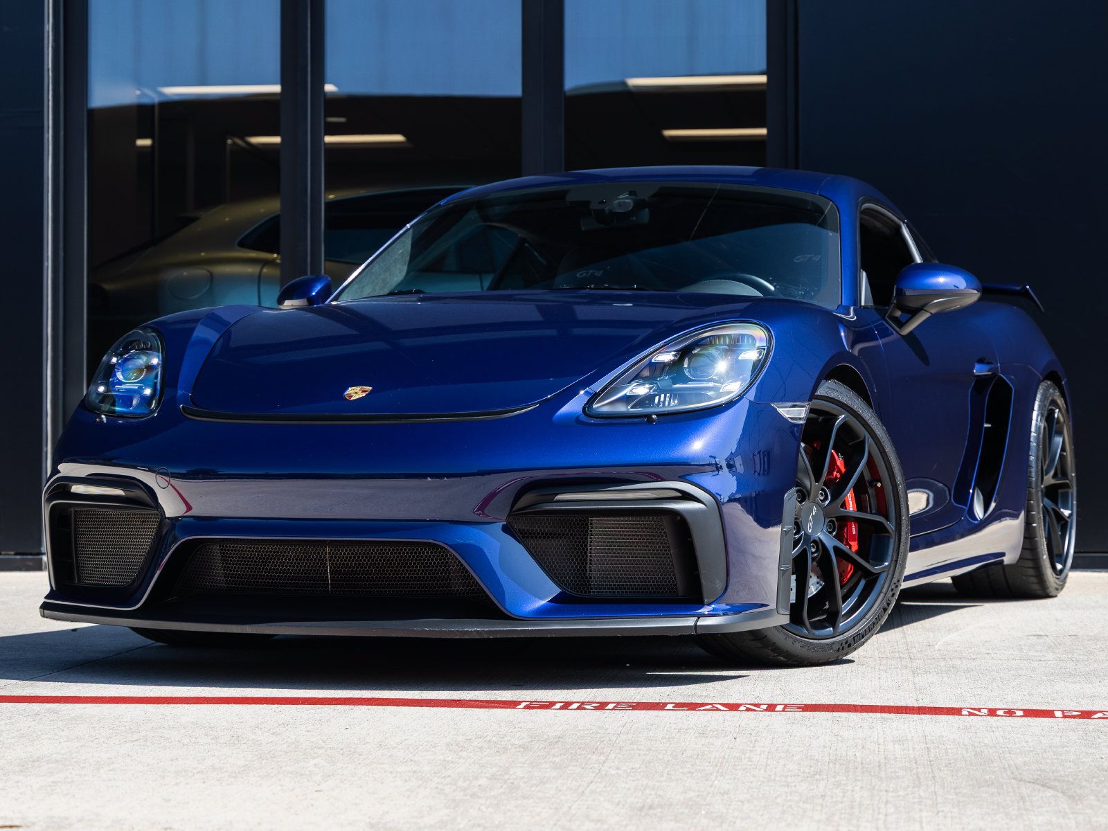 Certified 2020 Porsche 718 Cayman GT4 RWD image 1