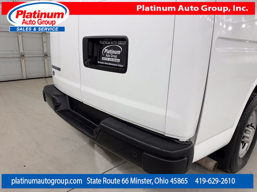 Used 2020 Chevrolet Express 3500 Extended w/ Driver Convenience Package RWD image 45